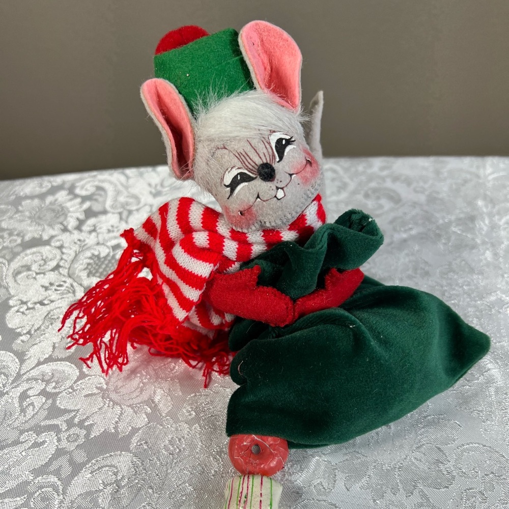 Annalee Mouse with Christmas Sack